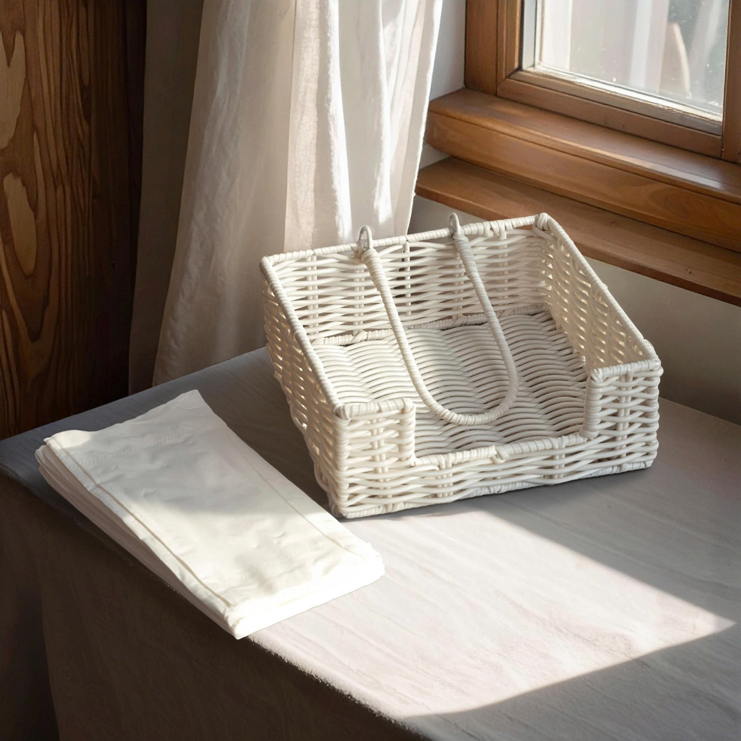 KHAY VUÔNG CÓ QUAI CẦM BÁN NGUYỆT